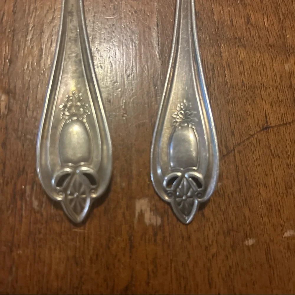 TWO 1847 Rogers Bros XS Triple Silverplate - OLD COLONY - CASSEROLE SPOONS